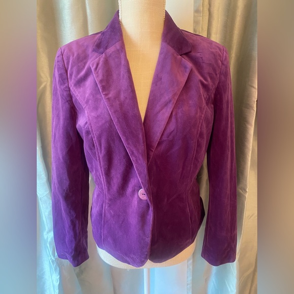 Kim Rogers Jackets & Blazers - 💒 5/$30 AMAZING PURPLE KIM ROGERS VELOUR FAUX VELVET BLAZER 6P